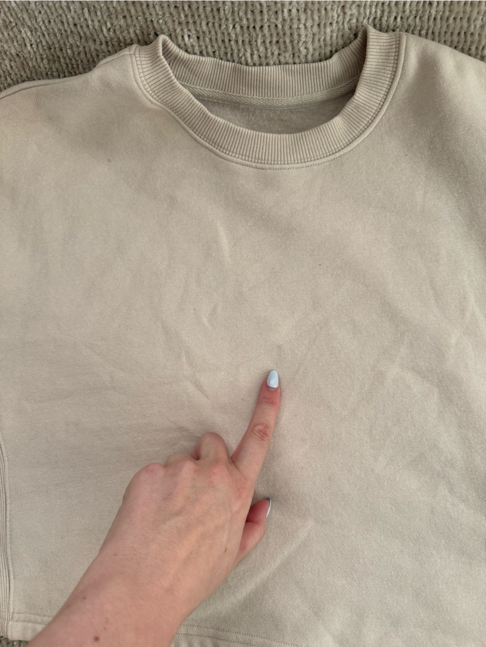 Vuori Cropped Crewneck - Picture 5 of 6